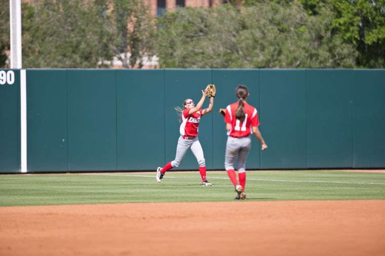 Salado Sweeps Woodville